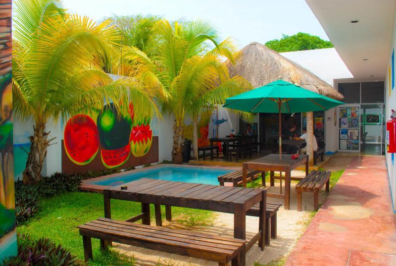 Hostal Vive La Vida Playa del Carmen Exterior photo